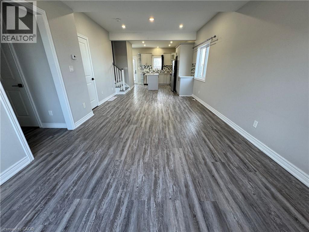 8196 Mcleod Road Unit# 1 Upper, Niagara Falls, Ontario  L2H 3T6 - Photo 6 - 40846138
