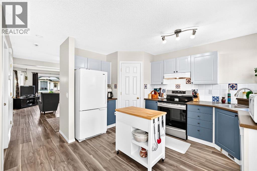 79 Hidden Hills Way Nw, Calgary, Alberta  T3A 5Y3 - Photo 10 - A2338045