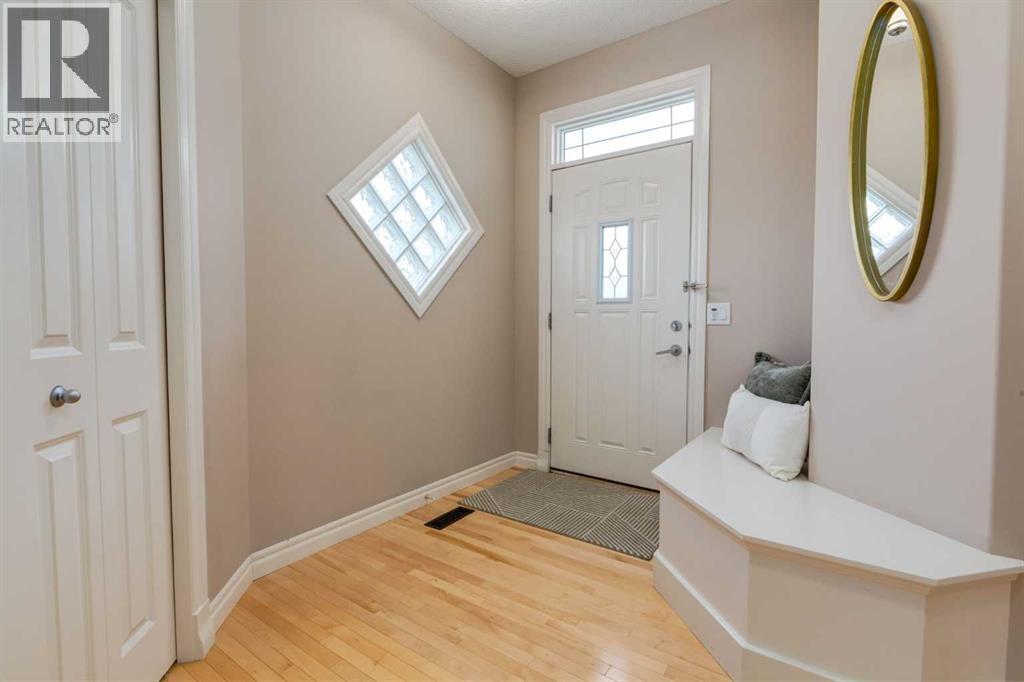 357 Kincora Drive Nw, Calgary, Alberta  T3R 1N3 - Photo 2 - A2339111