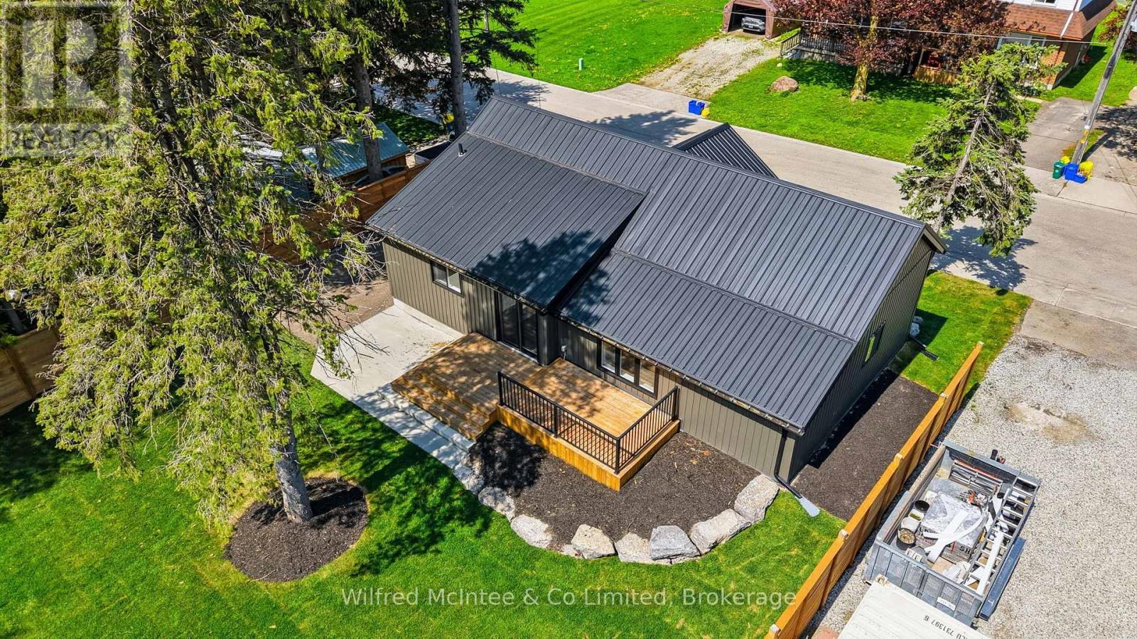 550 Wellington Street, Minto, Ontario  N4W 3G9 - Photo 8 - X13710196