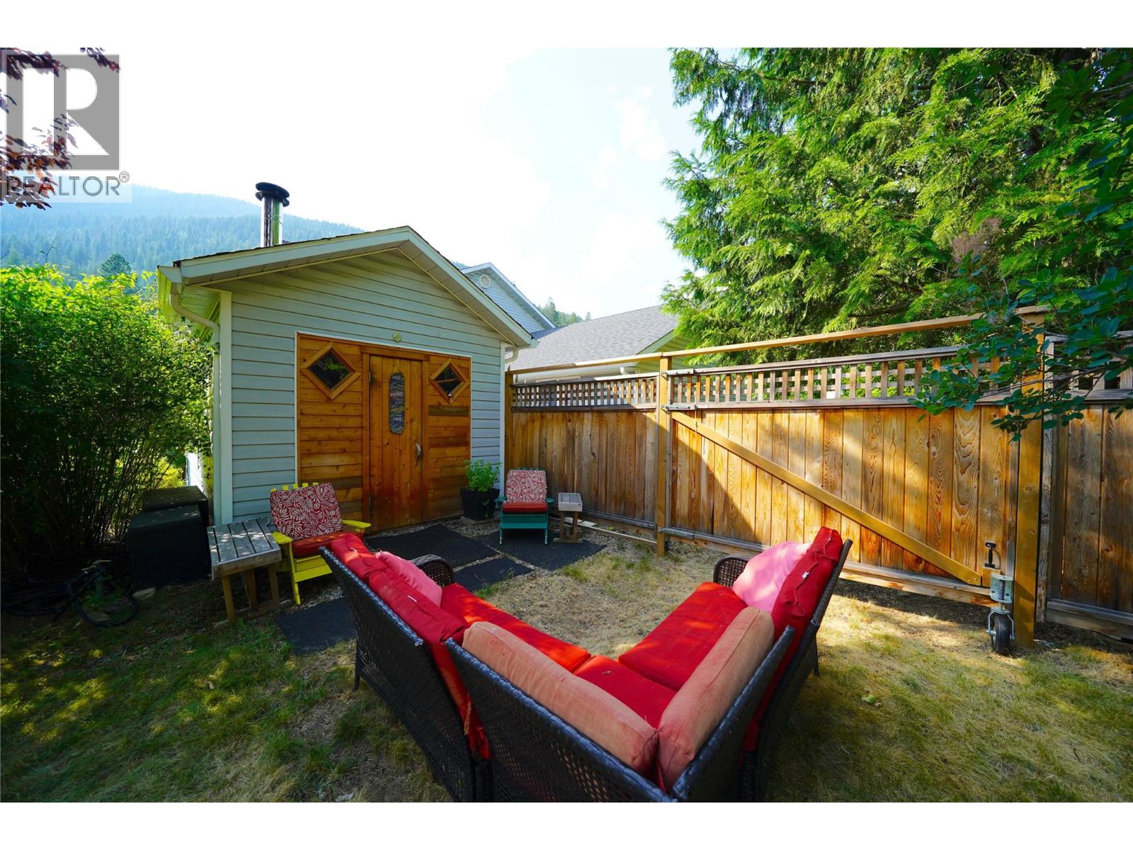 2774 Waite Road, Nelson, British Columbia  V1L 6K9 - Photo 82 - 10398108