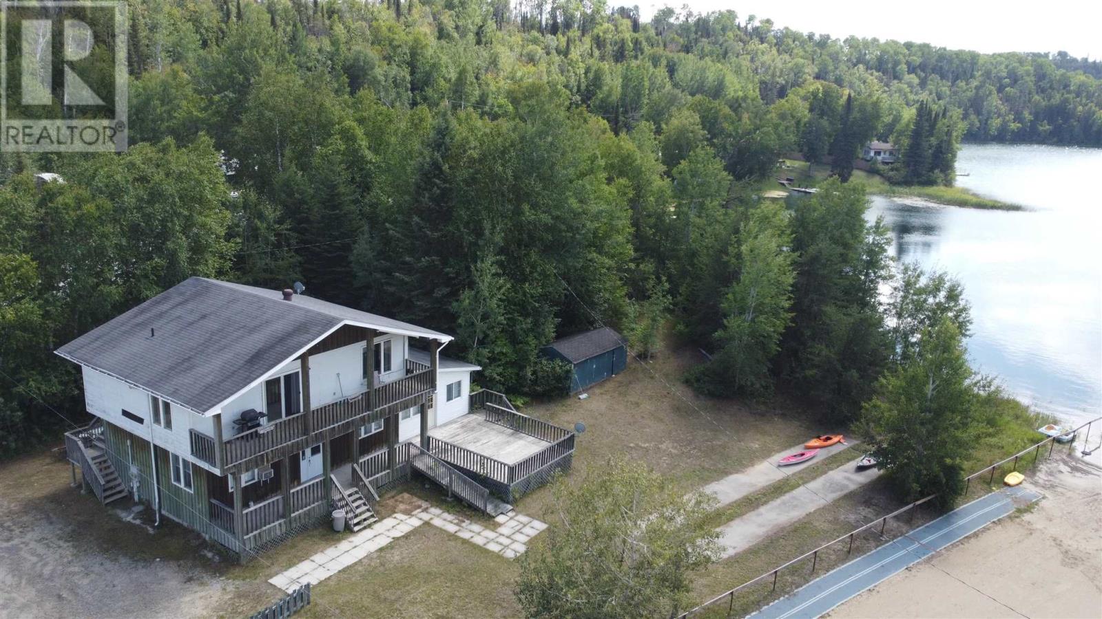 900 Green Lake Rd, Dubreuiville, Ontario  P0S 1B0 - Photo 1 - SM262303