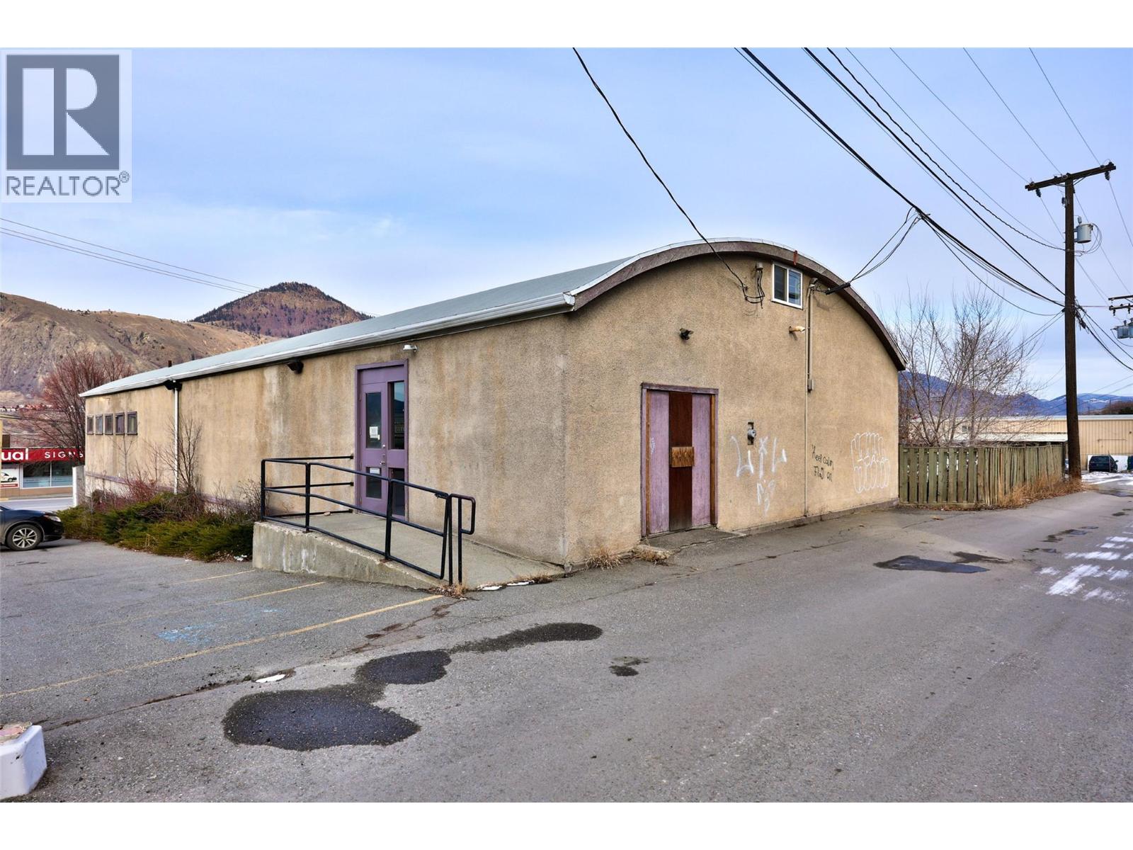 1305 Battle Street, Kamloops, British Columbia  V2C 2N9 - Photo 2 - 10398725