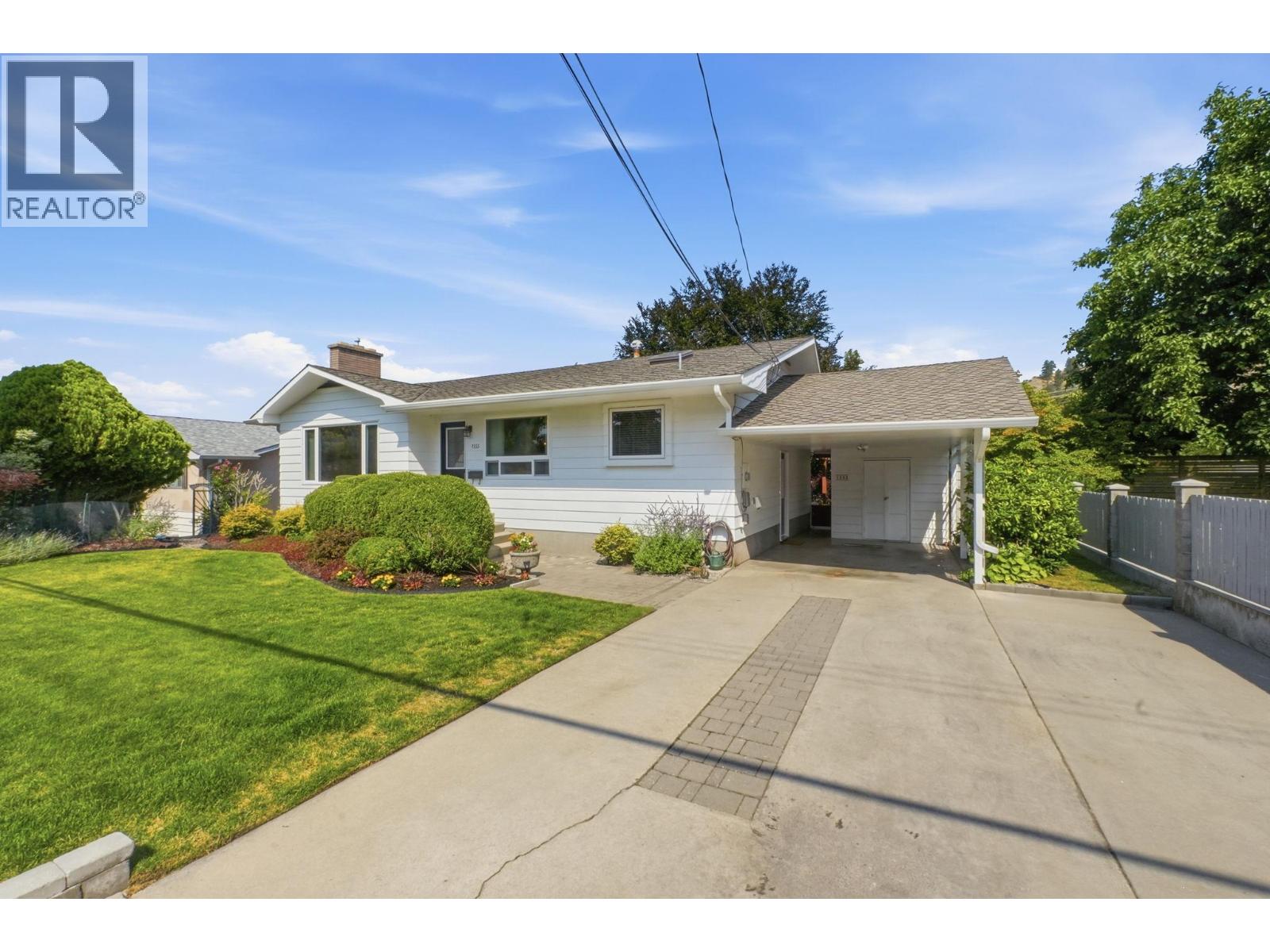 1555 Duncan Avenue E, Penticton, British Columbia  V2A 2X7 - Photo 2 - 10396247