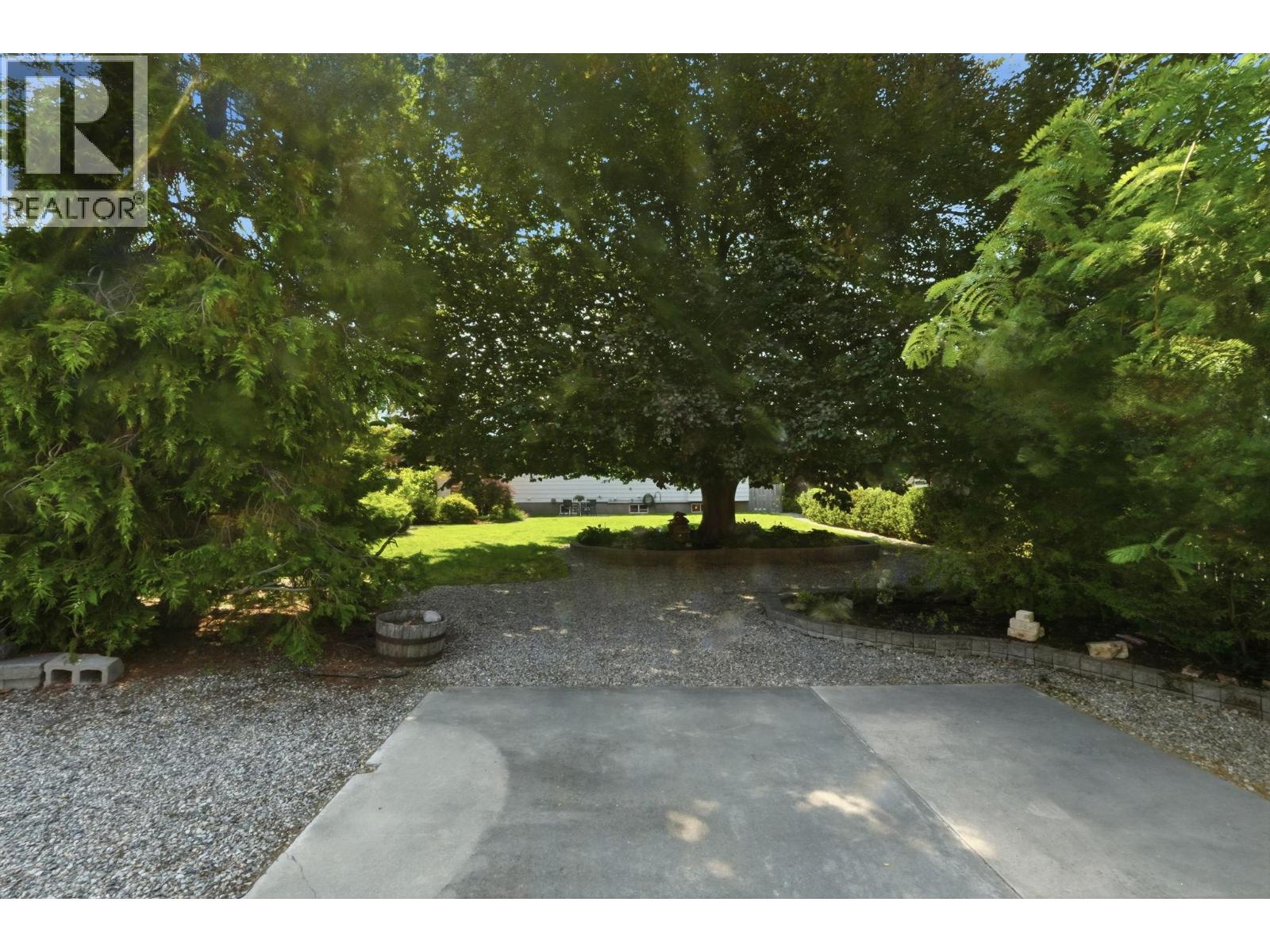 1555 Duncan Avenue E, Penticton, British Columbia  V2A 2X7 - Photo 31 - 10396247