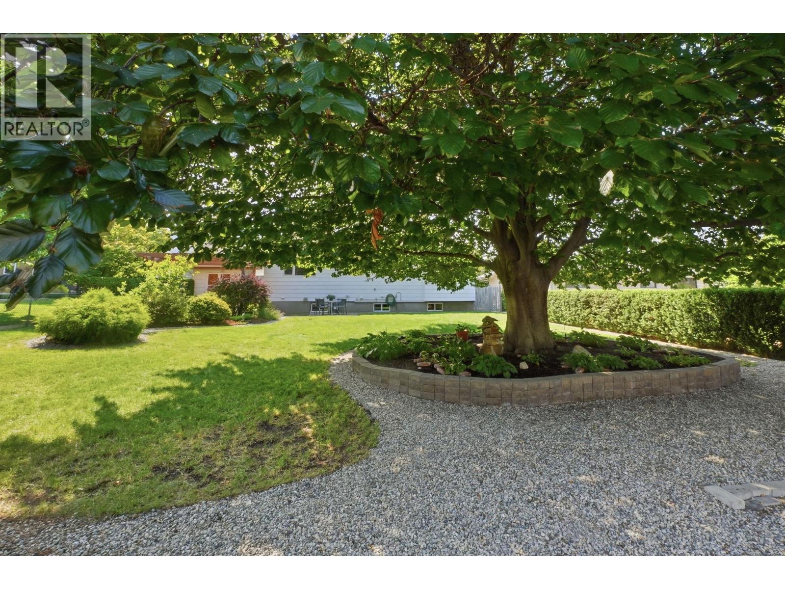 1555 Duncan Avenue E, Penticton, British Columbia  V2A 2X7 - Photo 33 - 10396247