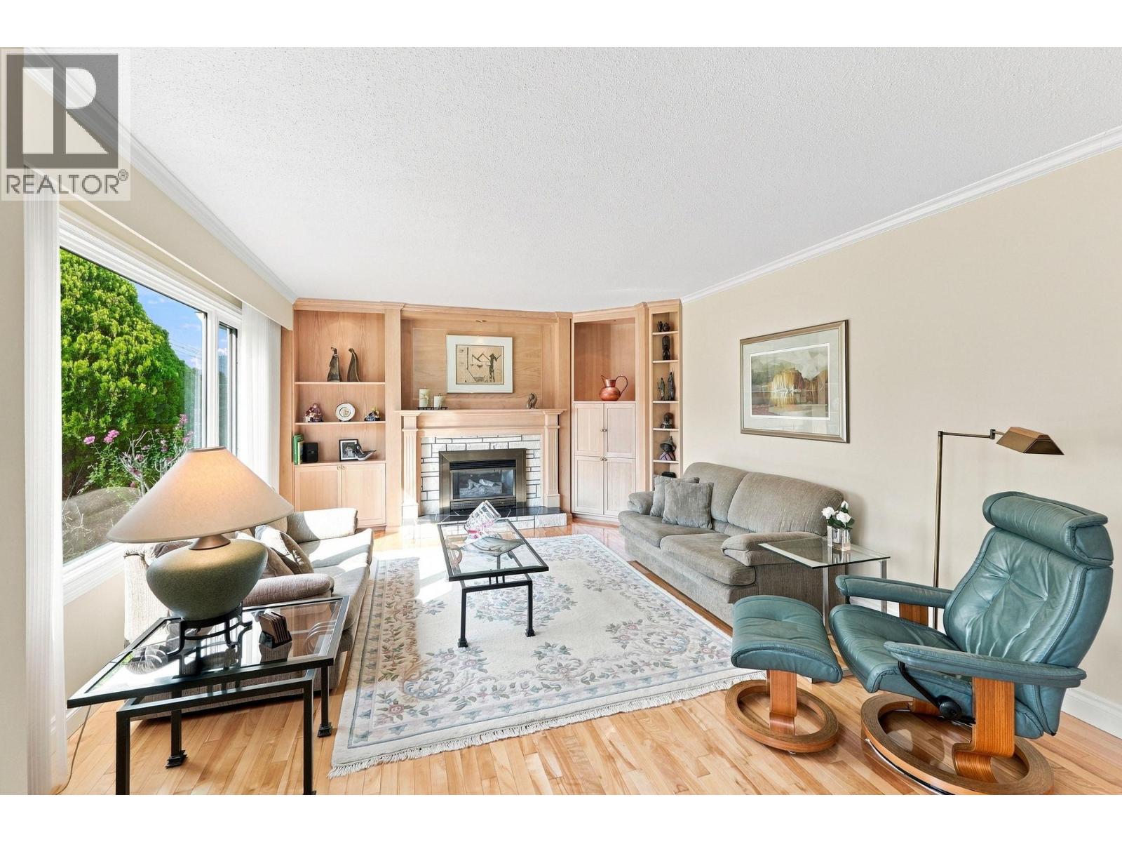 1555 Duncan Avenue E, Penticton, British Columbia  V2A 2X7 - Photo 5 - 10396247
