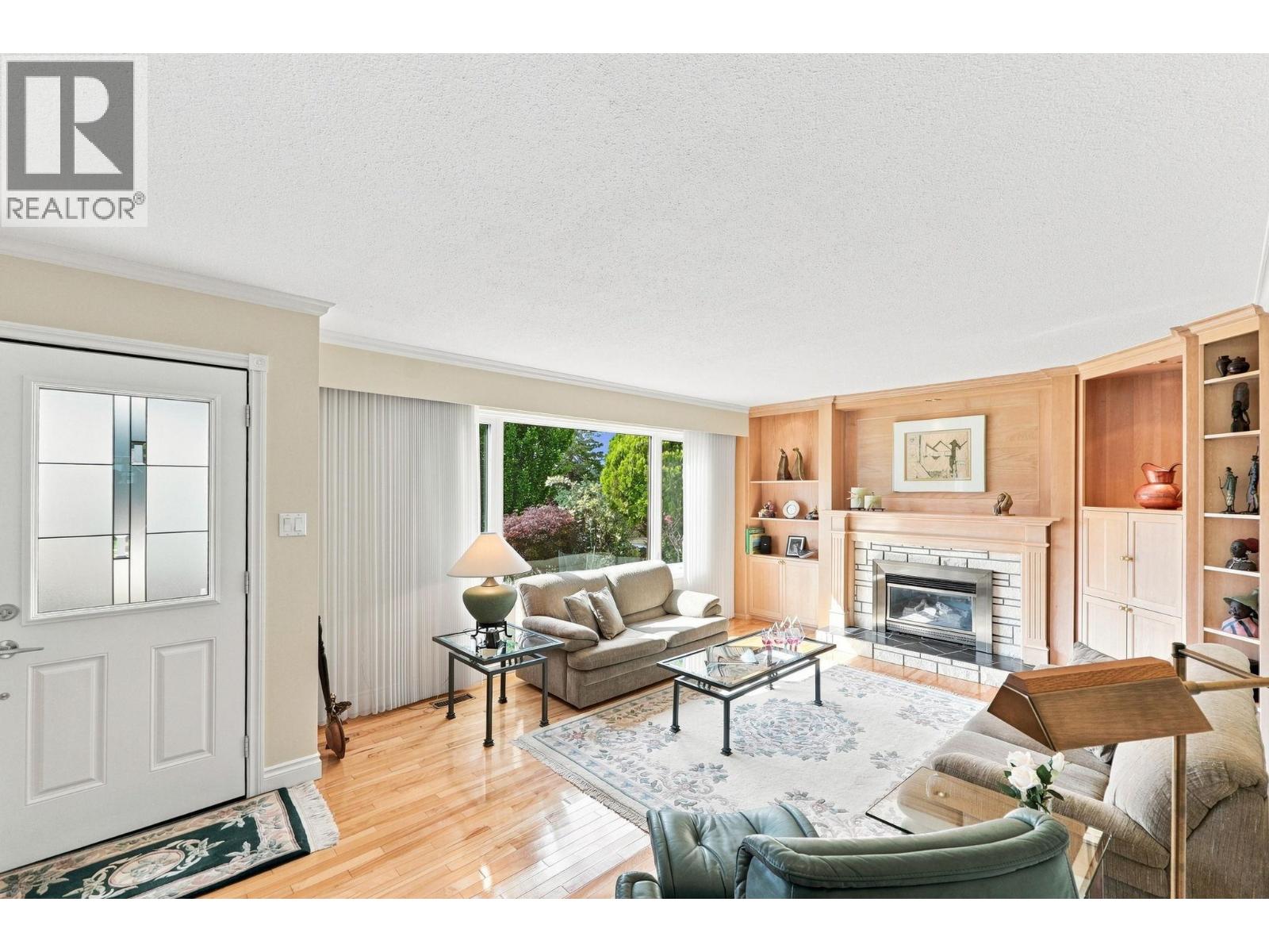 1555 Duncan Avenue E, Penticton, British Columbia  V2A 2X7 - Photo 6 - 10396247