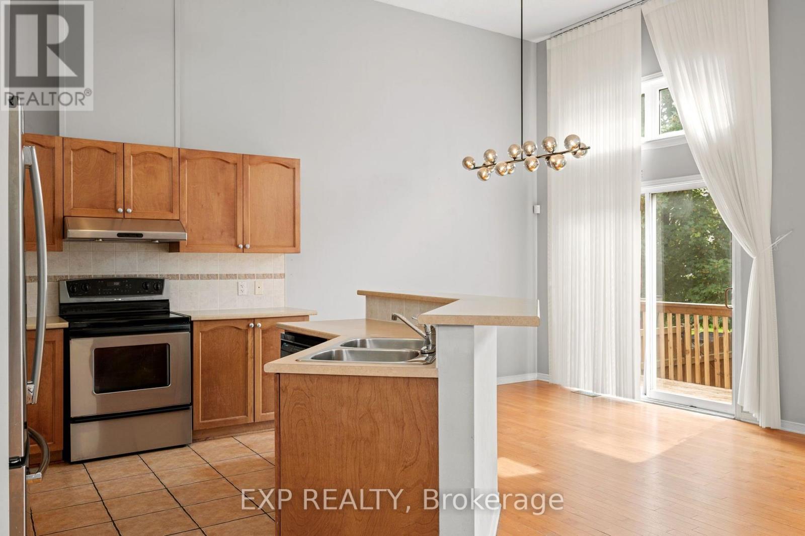 2 Maple Park Private, Ottawa, Ontario  K1T 4A6 - Photo 11 - X13629900