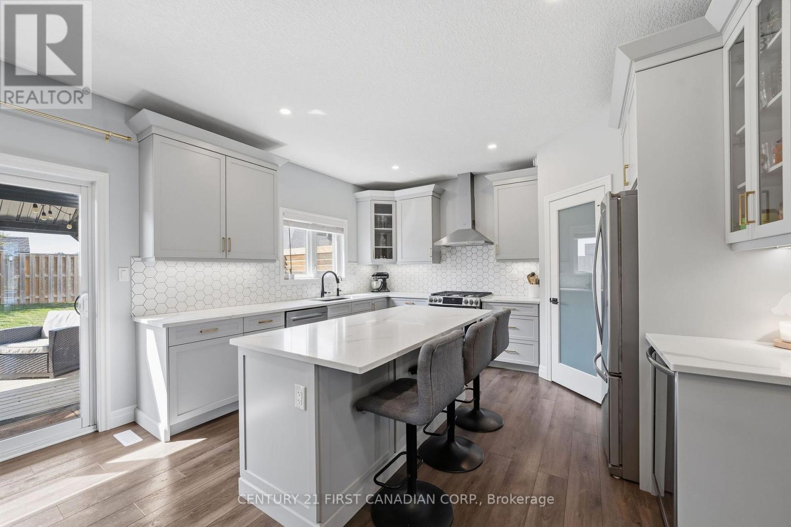 5 Hardy Court, Lucan Biddulph, Ontario  N0M 2J0 - Photo 10 - X13710646