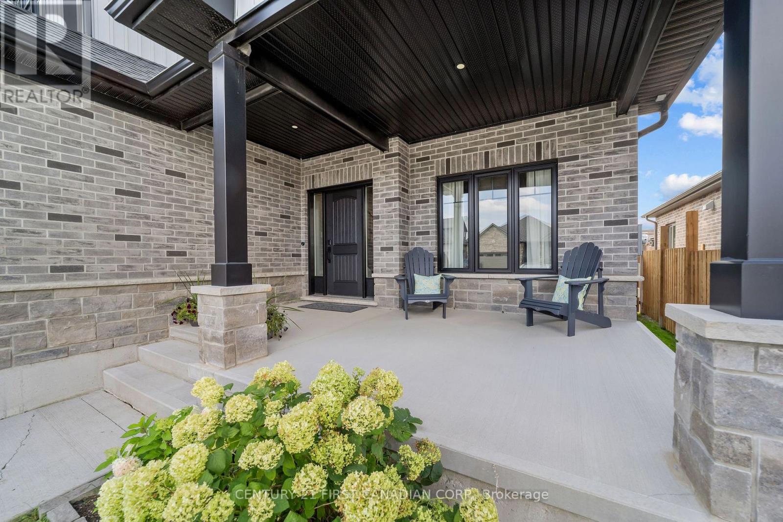 5 Hardy Court, Lucan Biddulph, Ontario  N0M 2J0 - Photo 4 - X13710646