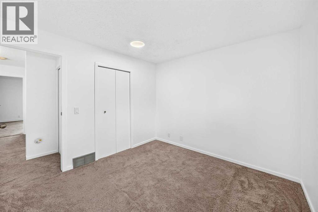 291 Falton Drive Ne, Calgary, Alberta  T3J 2W8 - Photo 9 - A2334604