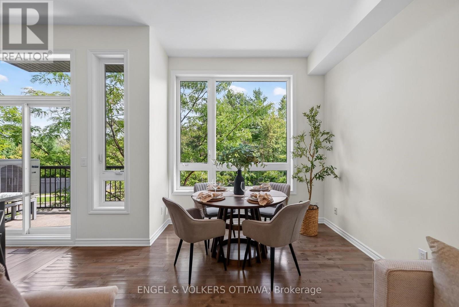 3652 Downpatrick Road, Ottawa, Ontario  K1V 8Y9 - Photo 10 - X13710580