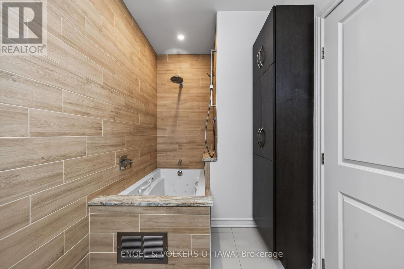 3652 Downpatrick Road, Ottawa, Ontario  K1V 8Y9 - Photo 27 - X13710580