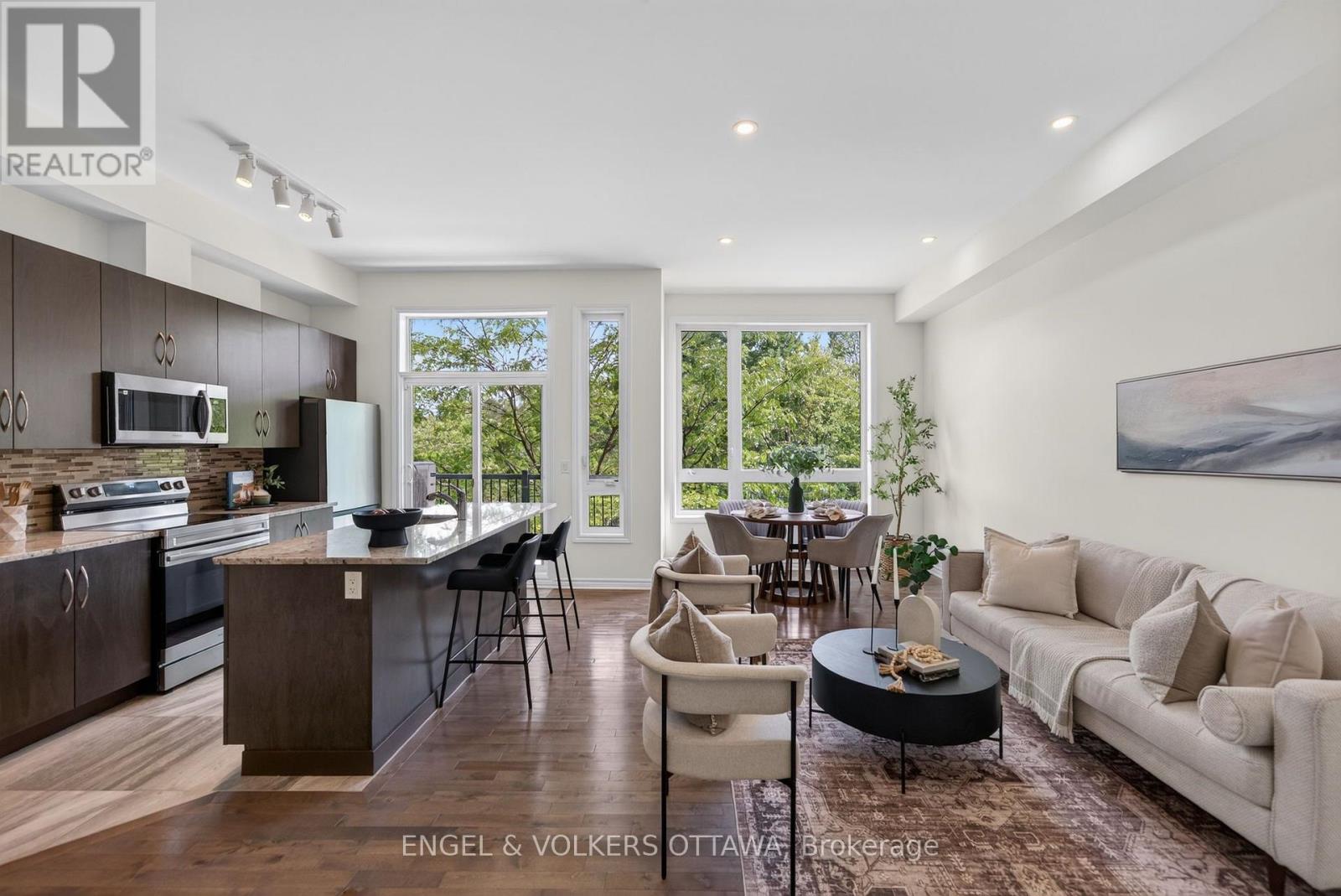 3652 Downpatrick Road, Ottawa, Ontario  K1V 8Y9 - Photo 6 - X13710580