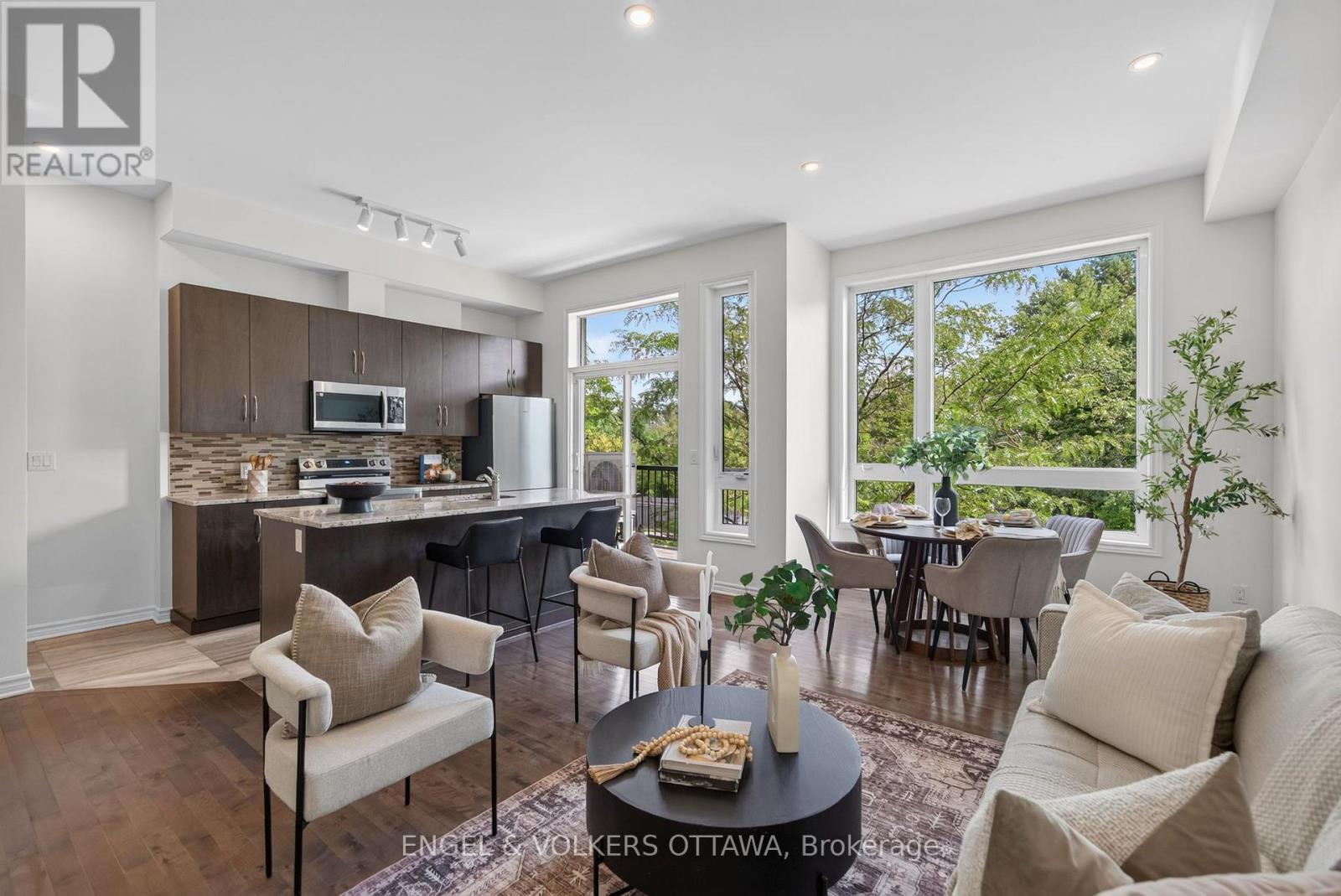 3652 Downpatrick Road, Ottawa, Ontario  K1V 8Y9 - Photo 9 - X13710580