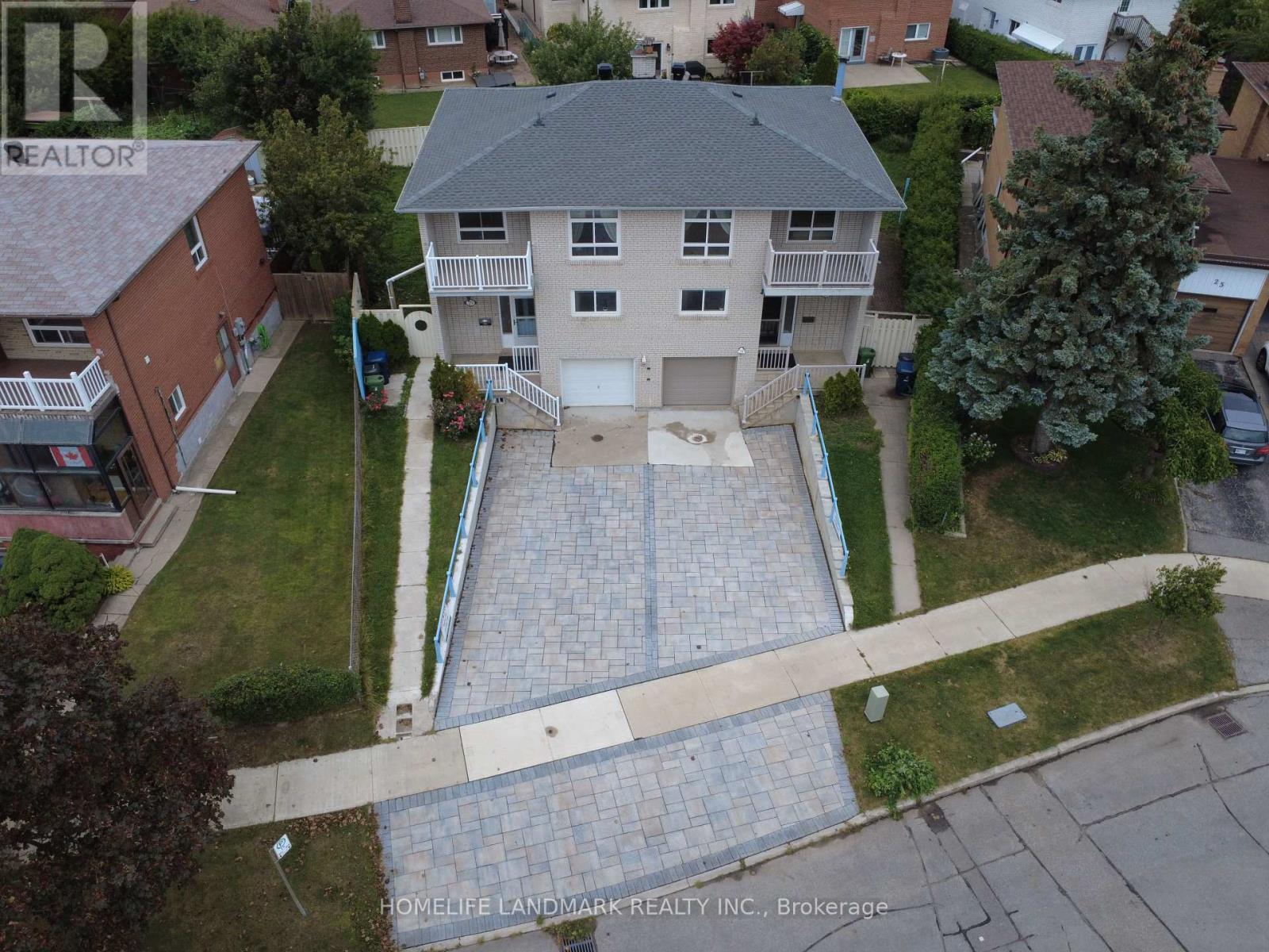 29 Tillplain Road, Toronto, Ontario  M3H 5R1 - Photo 3 - C13607058