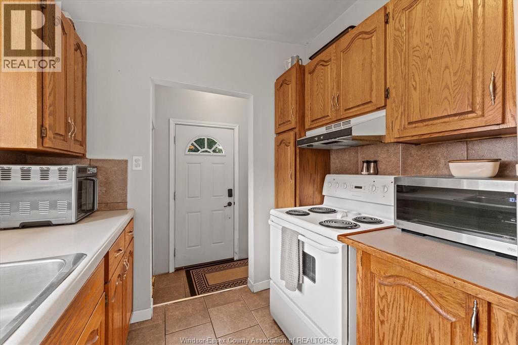 1714 Sun Valley Drive, Windsor, Ontario  N9C 3R2 - Photo 6 - 26020706