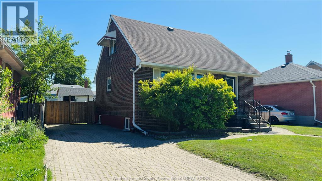 3519 Tecumseh Road West, Windsor, Ontario  N9C 2B6 - Photo 2 - 26020705
