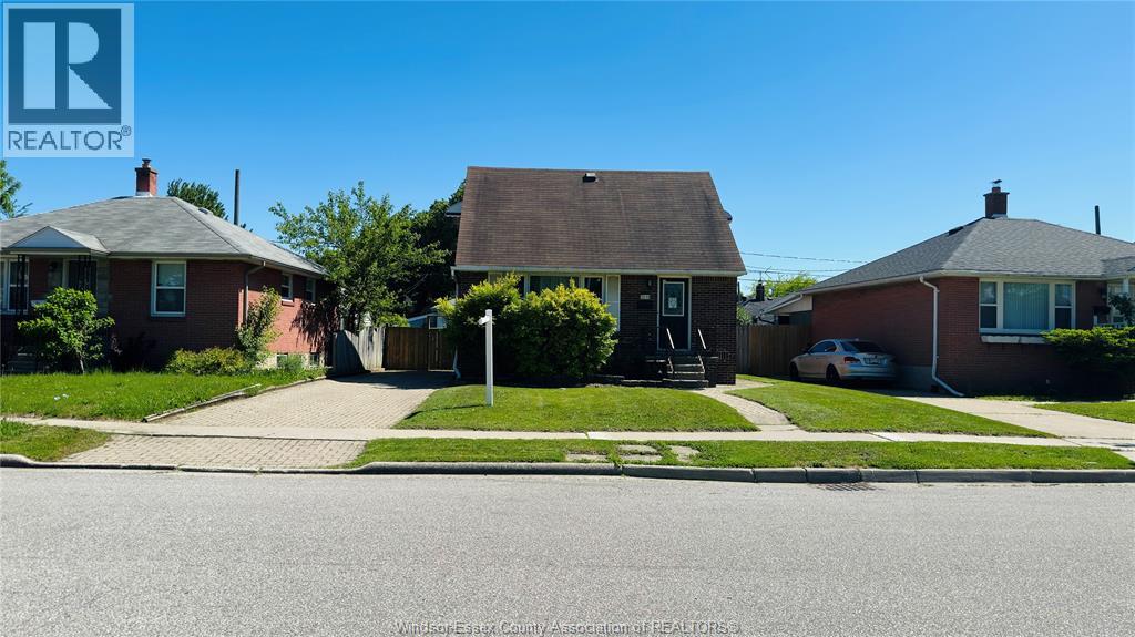 3519 Tecumseh Road West, Windsor, Ontario  N9C 2B6 - Photo 38 - 26020705