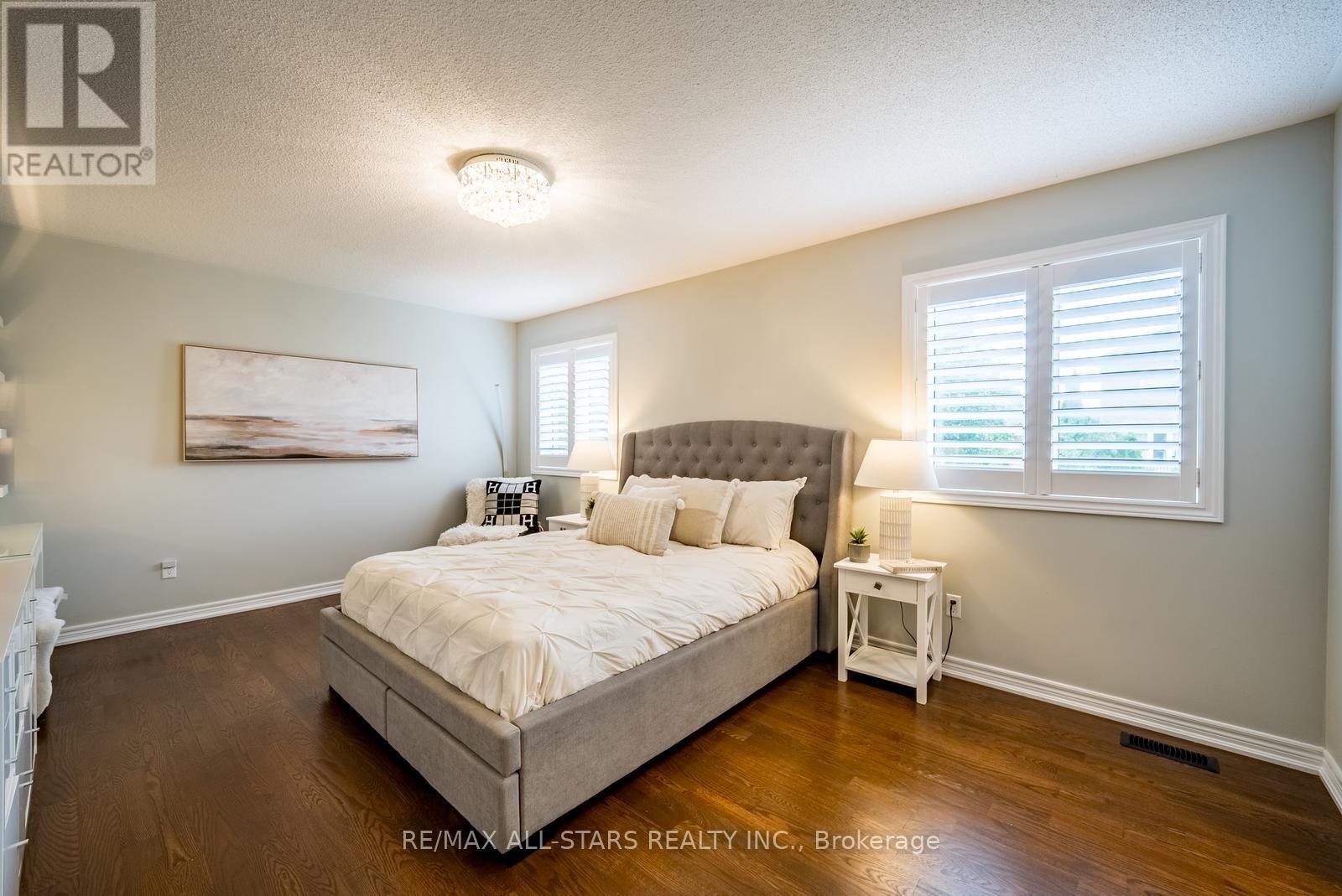 411 Hoover Park Drive, Whitchurch-Stouffville, Ontario  L4A 1P4 - Photo 22 - N13598976