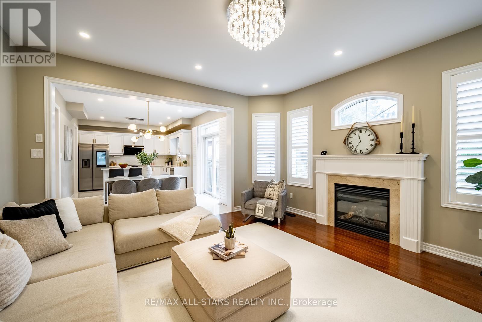 411 Hoover Park Drive, Whitchurch-Stouffville, Ontario  L4A 1P4 - Photo 18 - N13598976