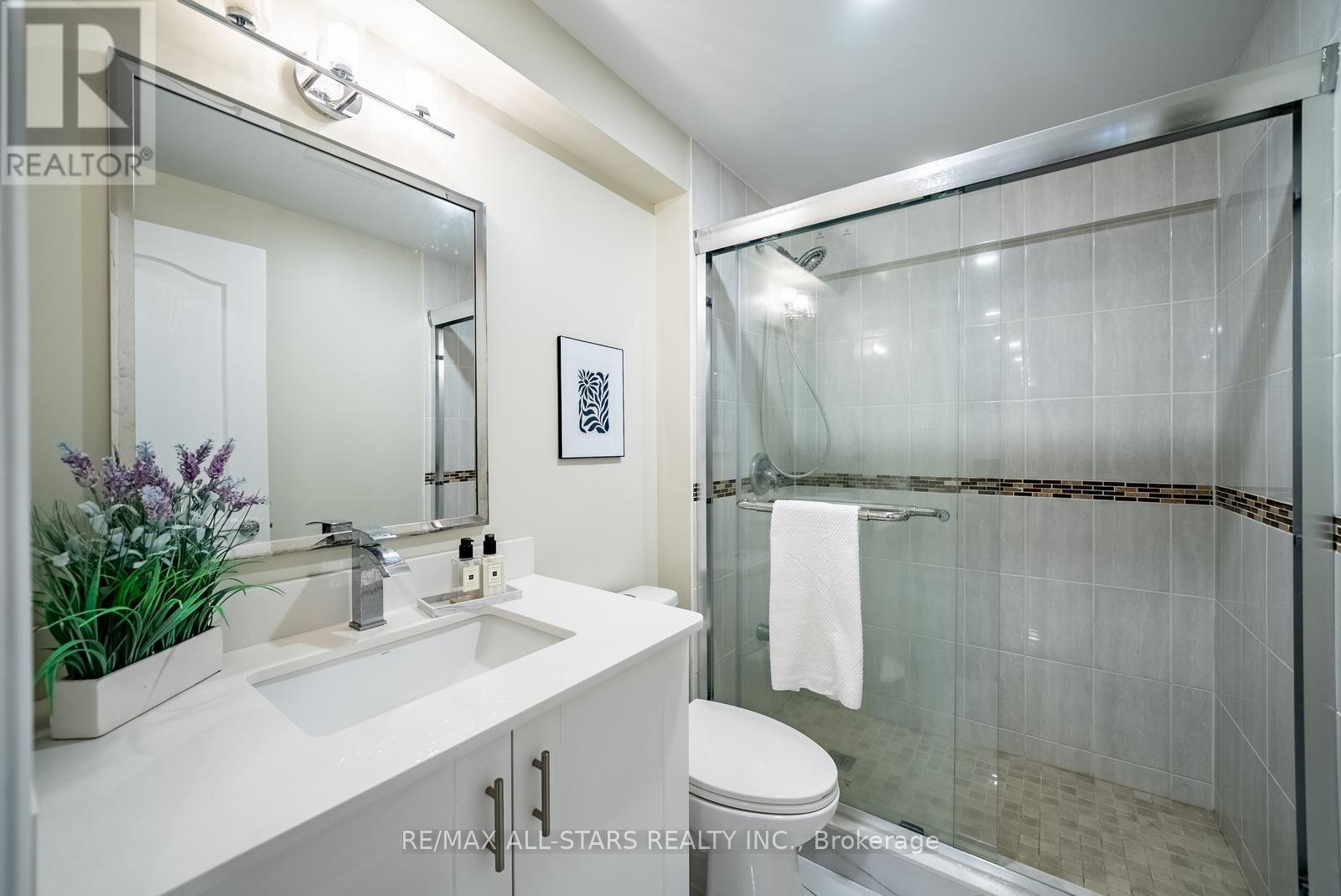 411 Hoover Park Drive, Whitchurch-Stouffville, Ontario  L4A 1P4 - Photo 43 - N13598976