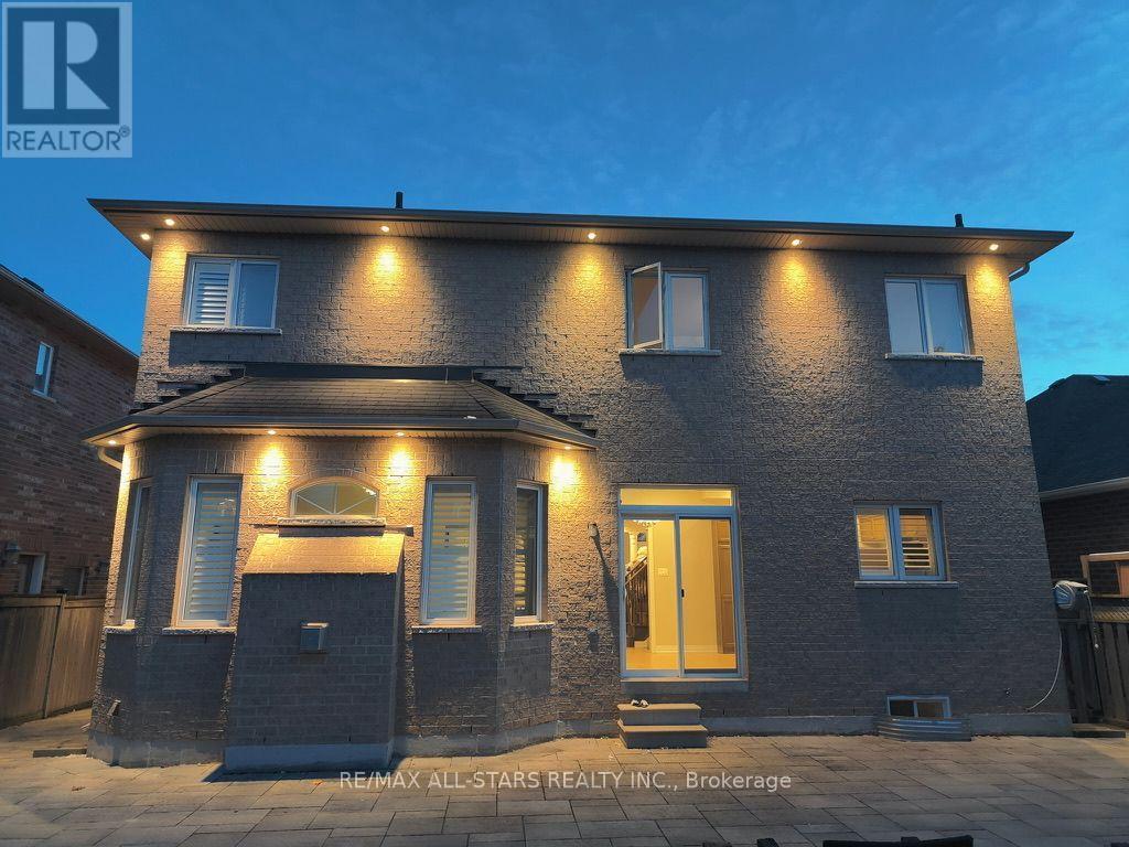 411 Hoover Park Drive, Whitchurch-Stouffville, Ontario  L4A 1P4 - Photo 44 - N13598976
