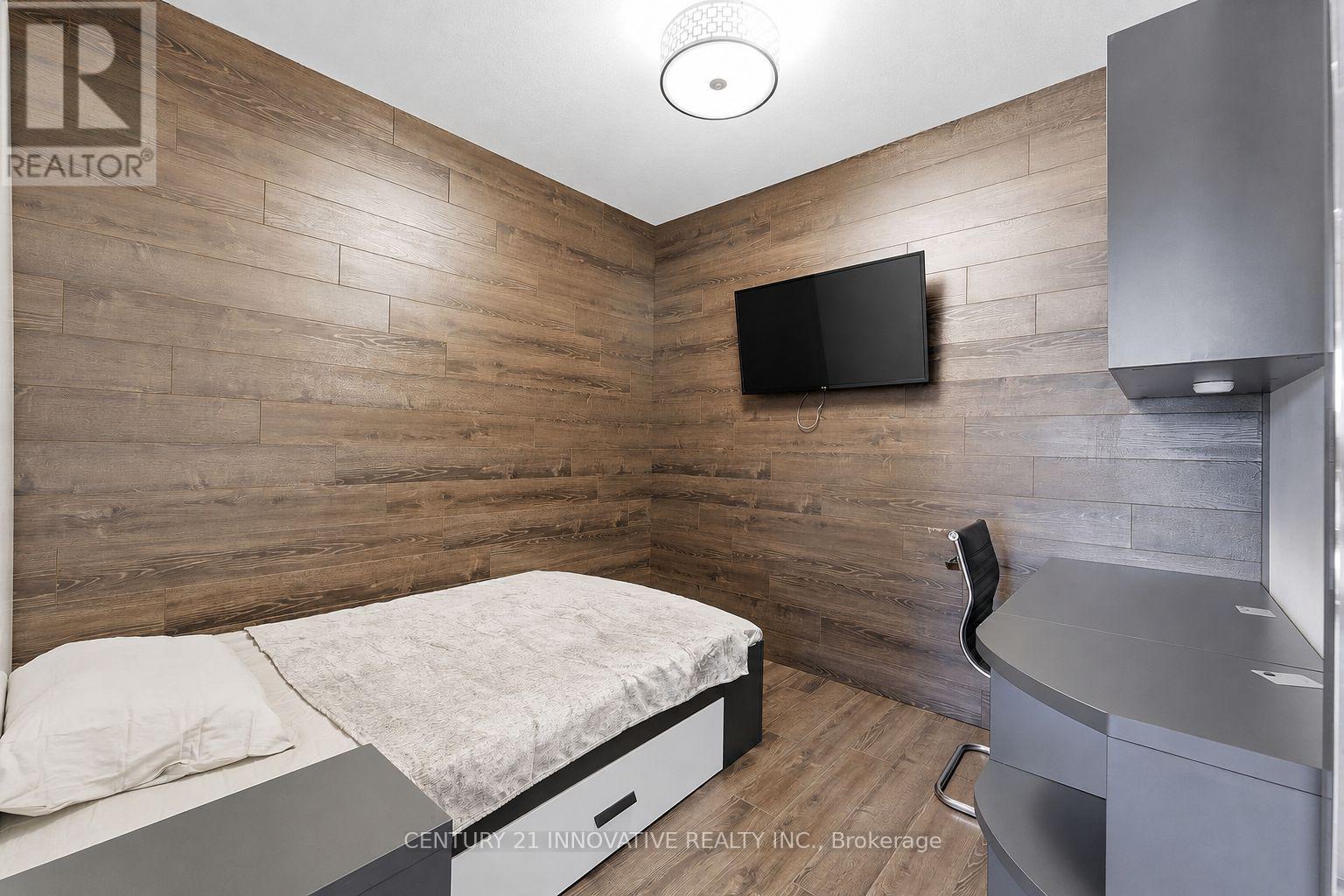 219 - 330 Phillip Street, Waterloo, Ontario  N2L 3W9 - Photo 3 - X13709378