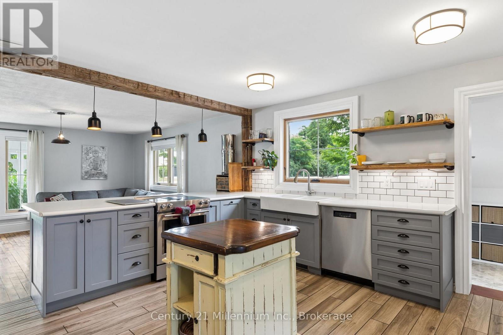 262 Batteaux Road, Clearview (Batteaux), Ontario  L9Y 3Z1 - Photo 5 - S13710626