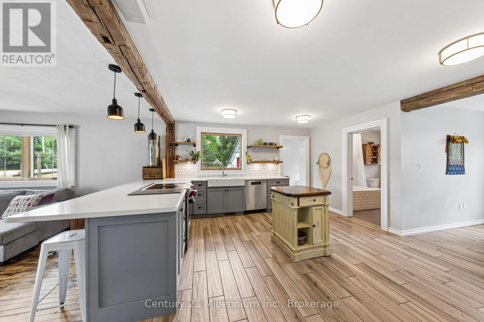 262 Batteaux Road, Clearview (Batteaux), Ontario  L9Y 3Z1 - Photo 8 - S13710626