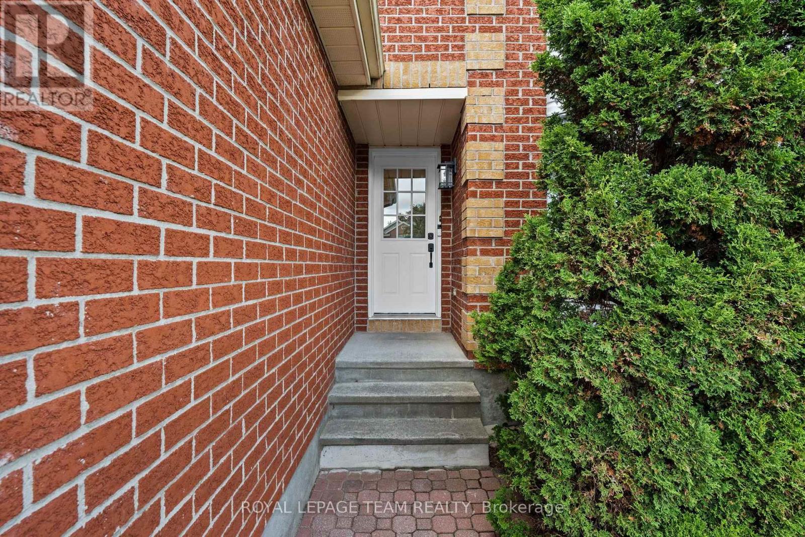77 Sherring Court, Ottawa, Ontario  K2K 2T1 - Photo 8 - X13710532