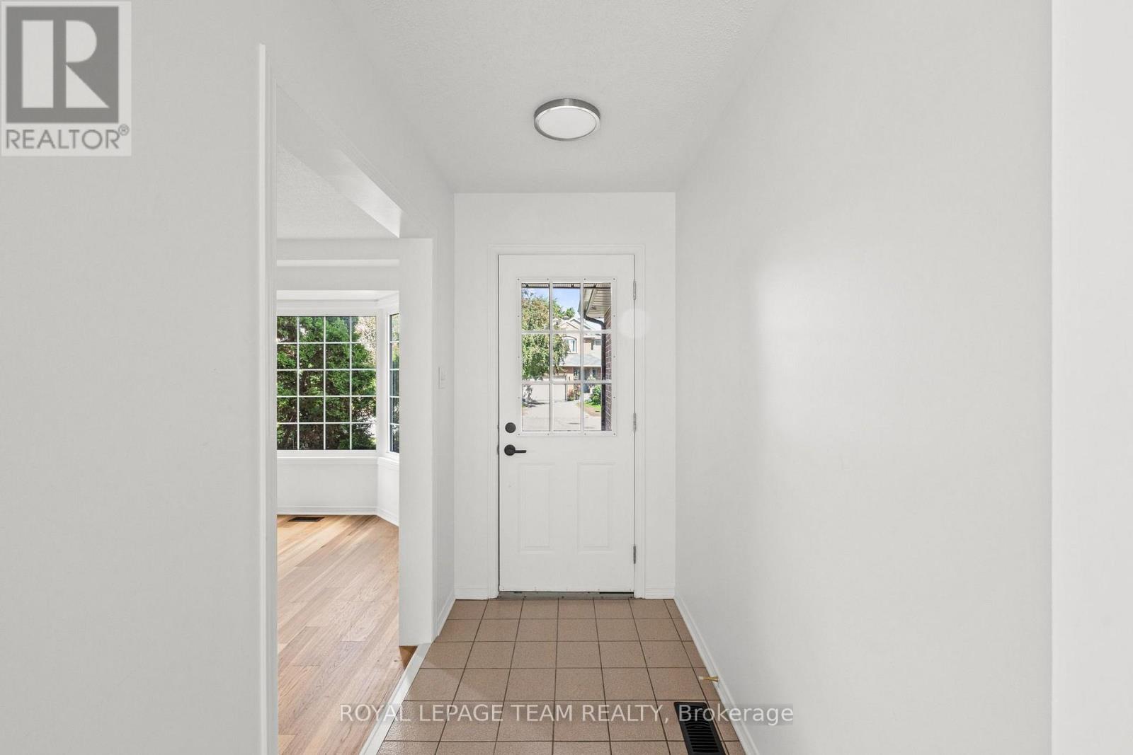 77 Sherring Court, Ottawa, Ontario  K2K 2T1 - Photo 9 - X13710532