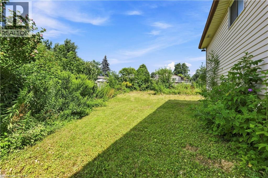 15 Duncairn Court, Hamilton, Ontario  L9C 6G2 - Photo 46 - 40857715