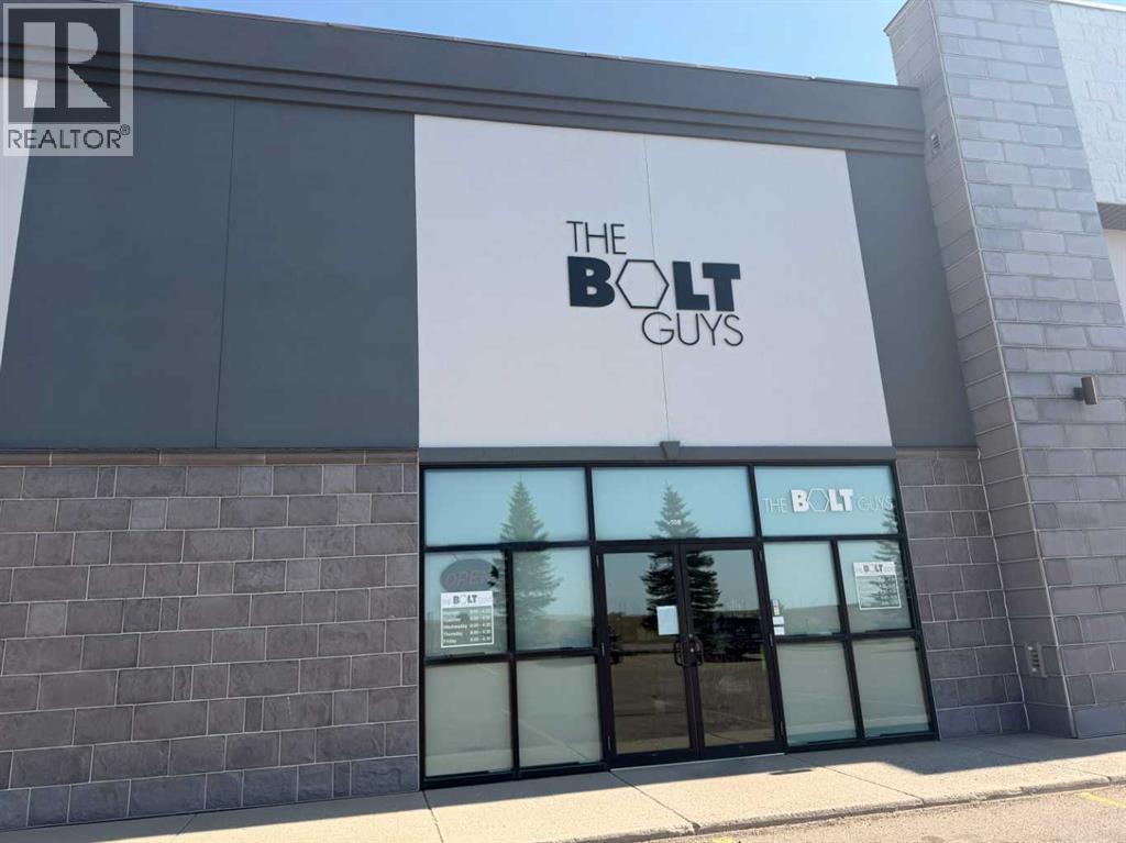 108, 2201 Box Springs Boulevard NW, Medicine Hat, Alberta  T1C 0C8 - Photo 3 - A2339820