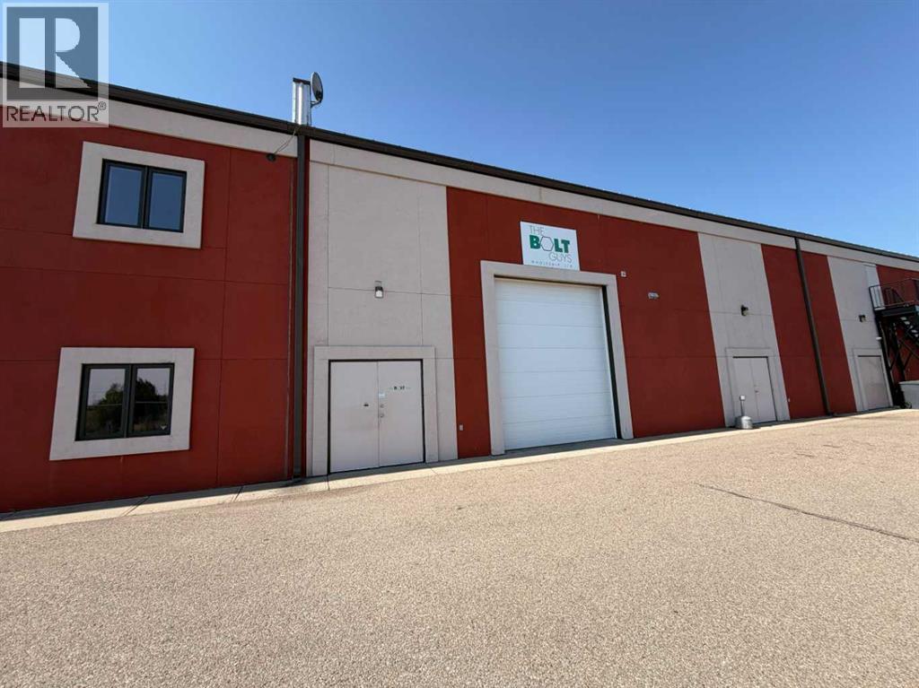 108, 2201 Box Springs Boulevard NW, Medicine Hat, Alberta  T1C 0C8 - Photo 35 - A2339820