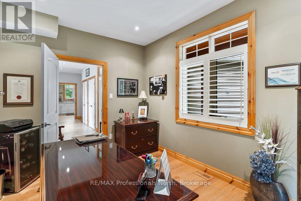 1041 Kingfisher Lane, Minden Hills, Ontario  K0M 2K0 - Photo 15 - X13710642