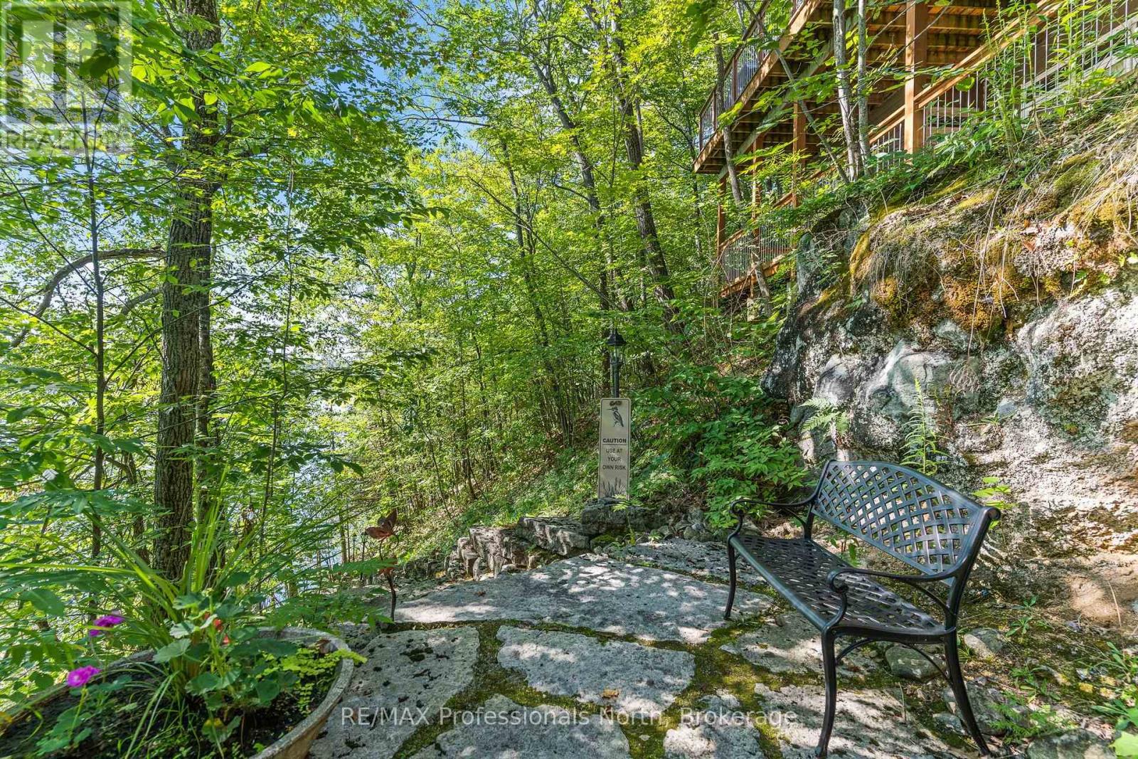 1041 Kingfisher Lane, Minden Hills, Ontario  K0M 2K0 - Photo 37 - X13710642