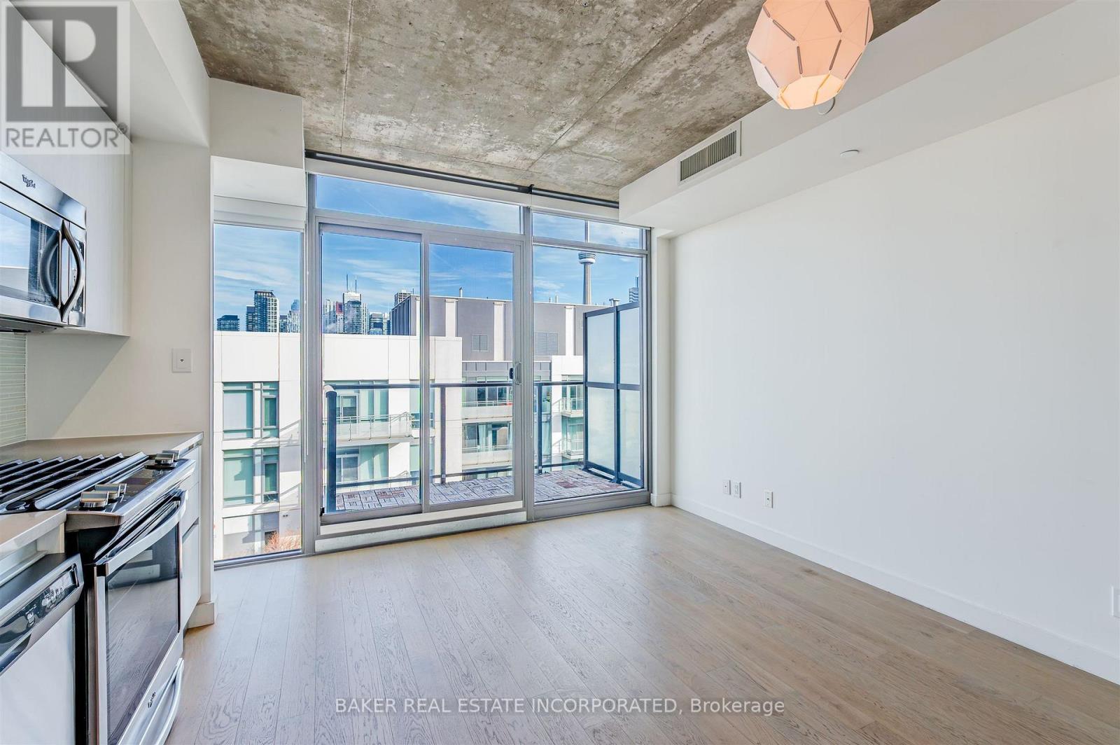 1610 - 111 Bathurst Street, Toronto, Ontario  M5V 0M9 - Photo 9 - C13710606