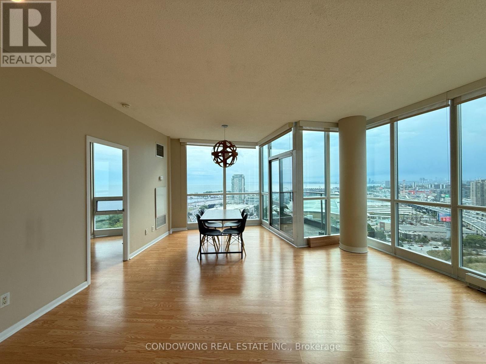 2804 - 231 Fort York Boulevard, Toronto, Ontario M5V 1B2 - Photo 2 - C13710656
