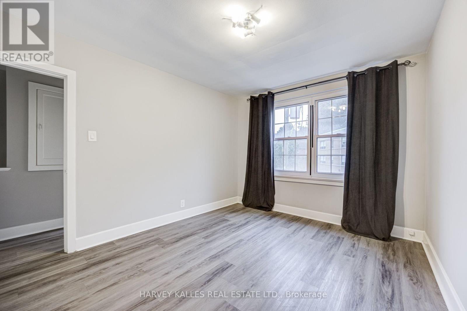 32 Oxton Avenue, Toronto, Ontario M5P 1L9 - Photo 13 - C13710660