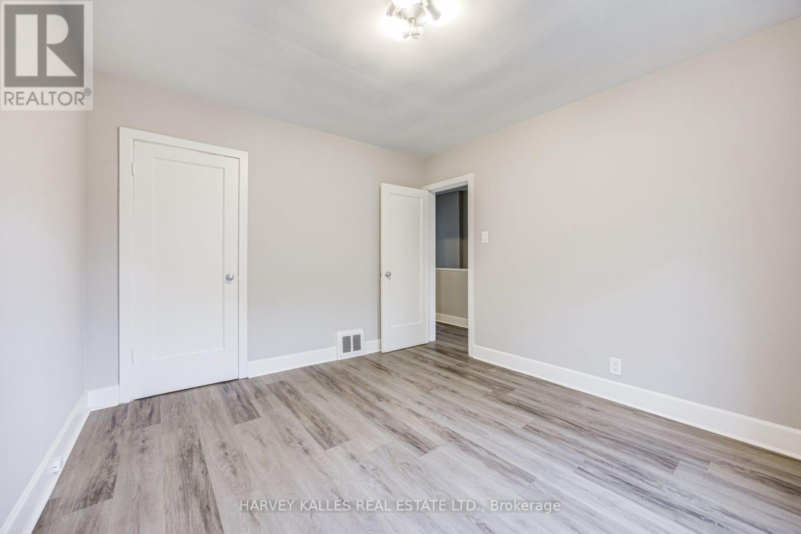 32 Oxton Avenue, Toronto, Ontario M5P 1L9 - Photo 14 - C13710660