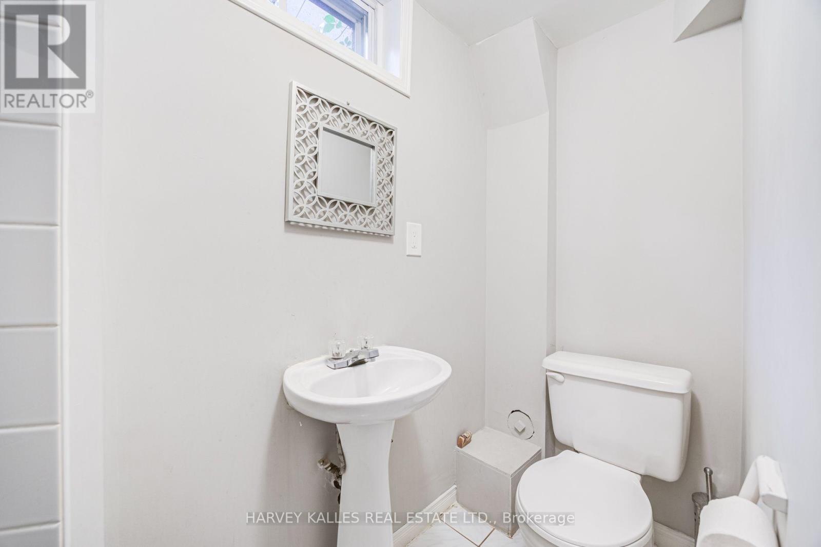 32 Oxton Avenue, Toronto, Ontario M5P 1L9 - Photo 20 - C13710660