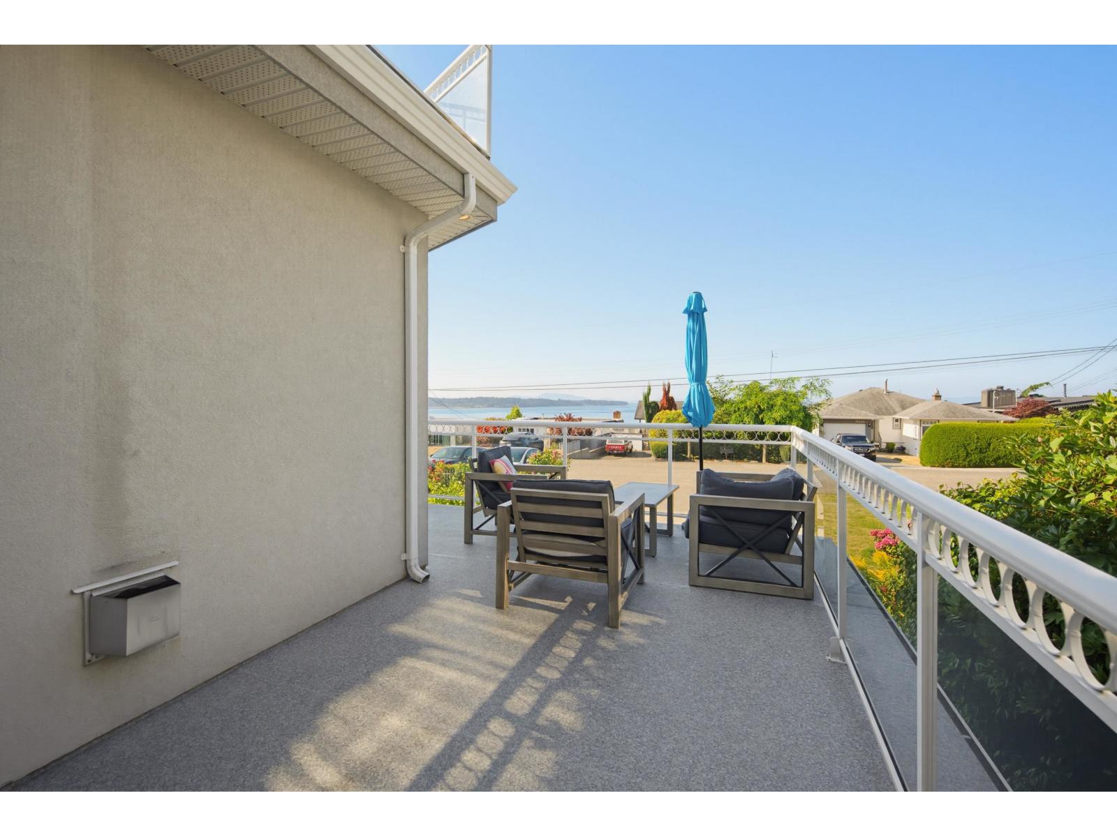 15441 Royal Avenue, White Rock, British Columbia  V4B 1N2 - Photo 16 - R3154285