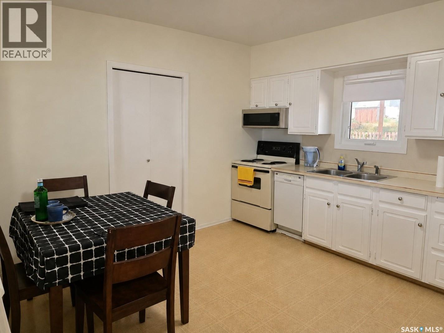 107 Railway Avenue, Beechy, Saskatchewan  S0L 0C0 - Photo 6 - SK046476