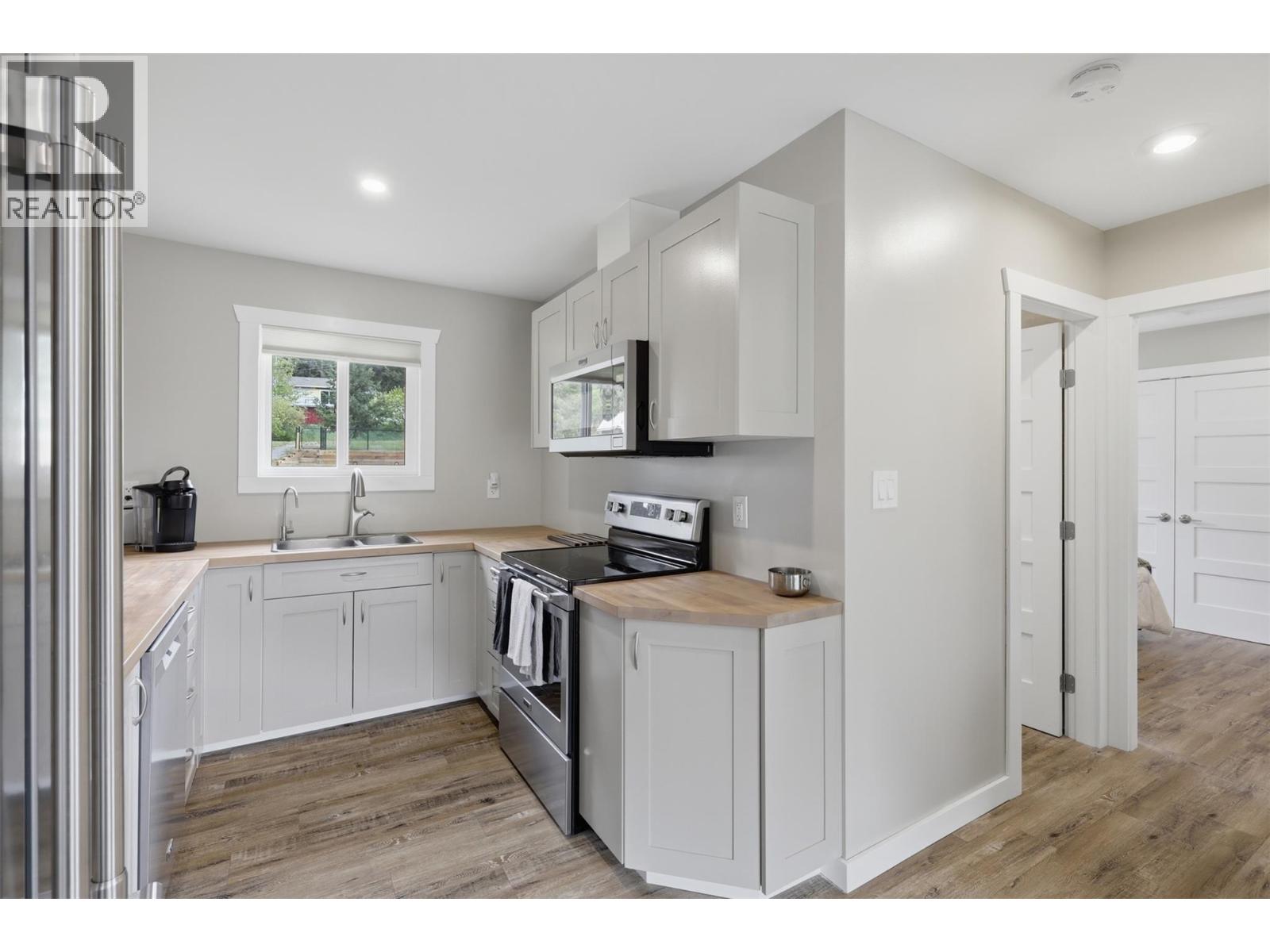 3020 Mccreight Road, Kamloops, British Columbia  V0E 3E1 - Photo 6 - 10388470