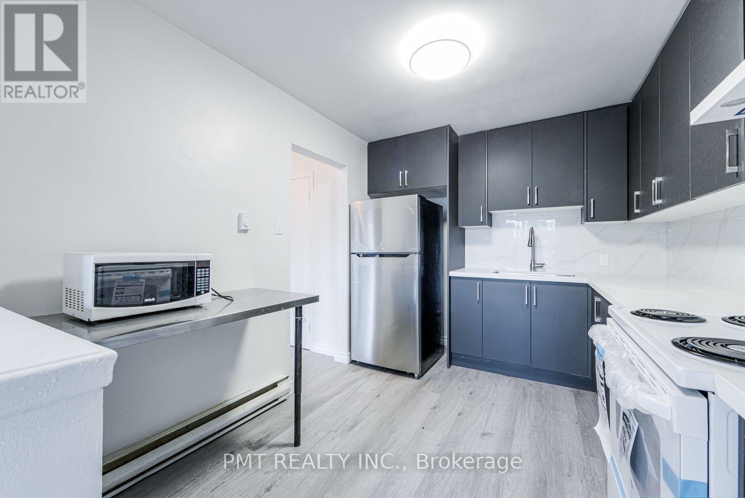 2 - 1774 Danforth Avenue, Toronto, Ontario  M4C 1H8 - Photo 11 - E13710616