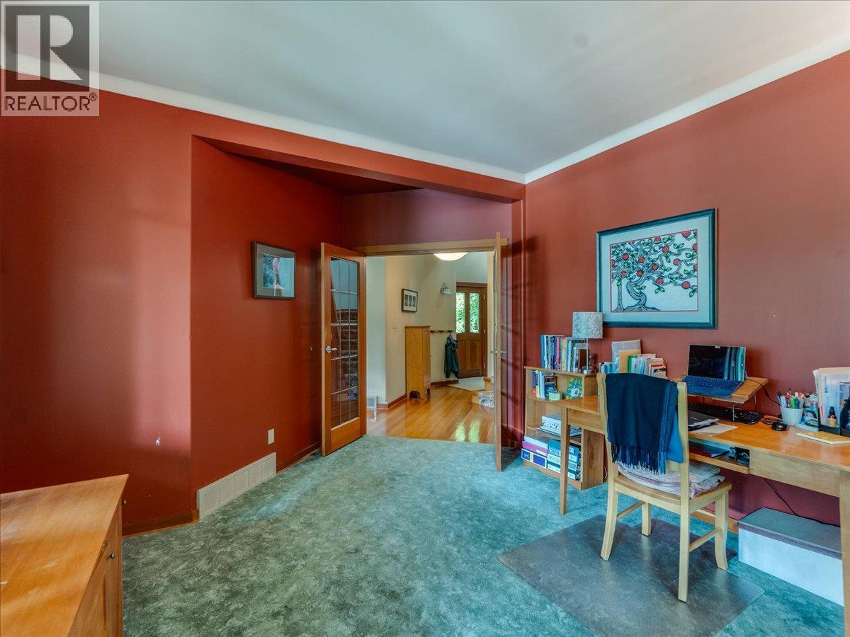 711 Regent Street, Nelson, British Columbia  V1L 5W5 - Photo 39 - 10390685
