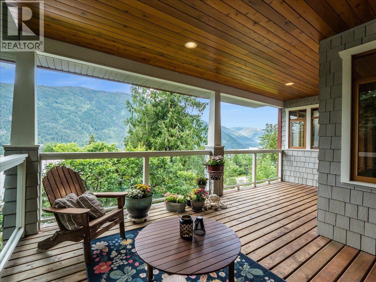 711 Regent Street, Nelson, British Columbia  V1L 5W5 - Photo 30 - 10390685
