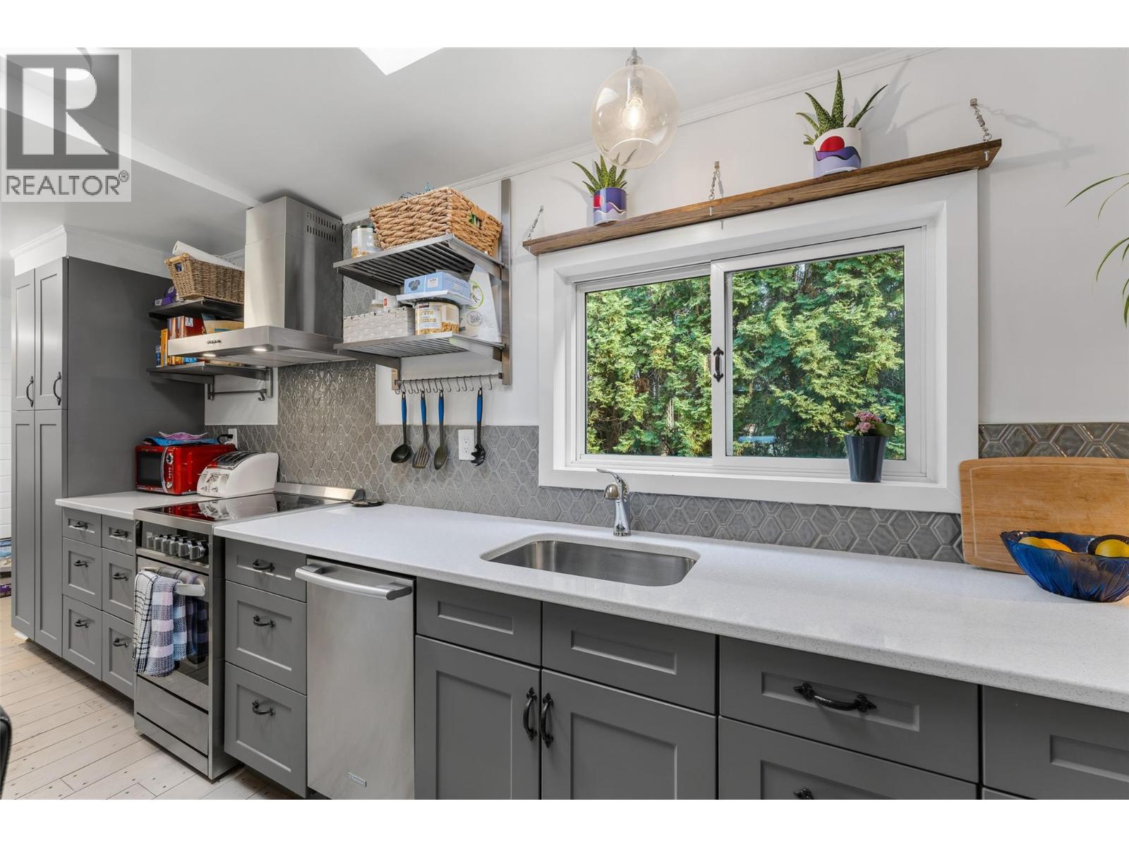 610 Katherine Road Unit# 12, Kelowna, British Columbia  V1Z 3G2 - Photo 5 - 10396343